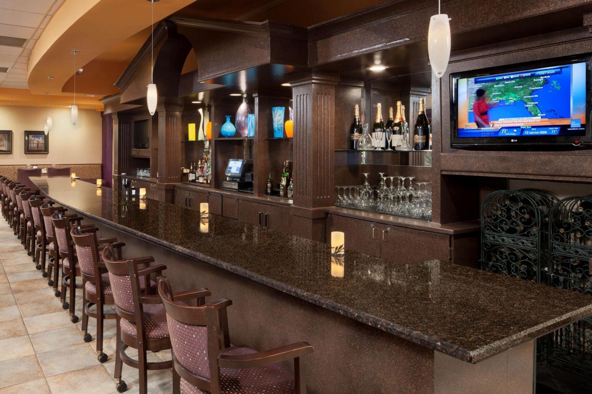 Doubletree Suites By Hilton Hotel Cincinnati - Blue Ash Sharonville Εξωτερικό φωτογραφία