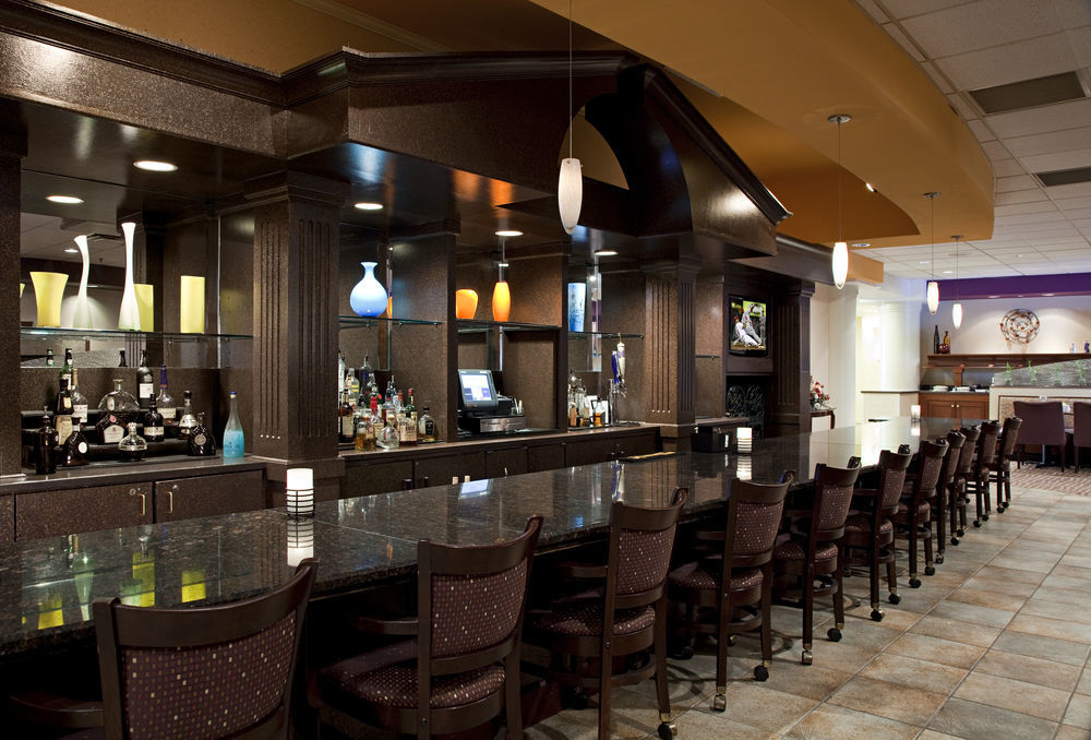 Doubletree Suites By Hilton Hotel Cincinnati - Blue Ash Sharonville Εστιατόριο φωτογραφία